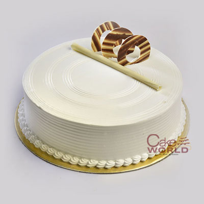Dashing Creamy Vanilla Cake